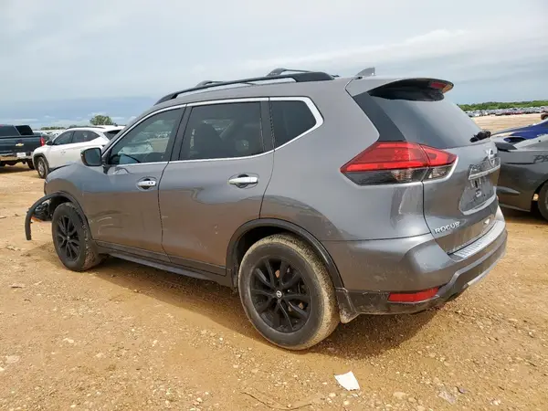 5N1AT2MT1HC812702 2017 NISSAN ROGUE - Image 2