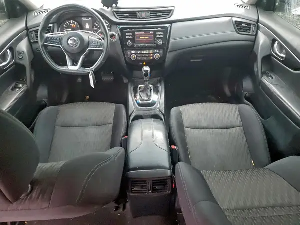 5N1AT2MT1HC832495 2017 NISSAN ROGUE - Image 8