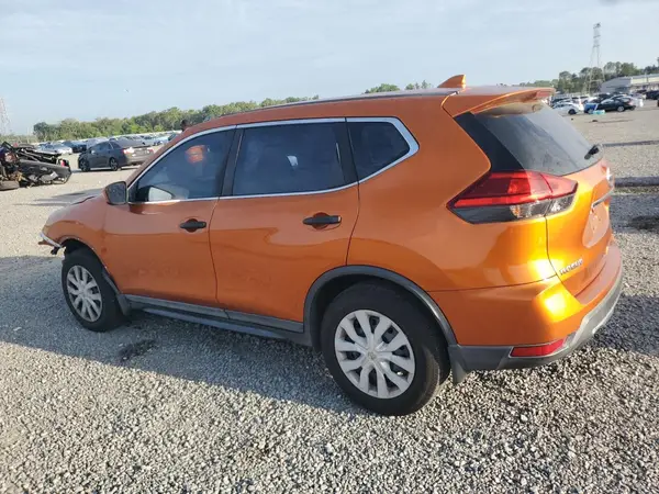 5N1AT2MT1HC832920 2017 NISSAN ROGUE - Image 2