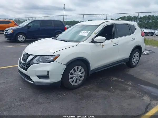 5N1AT2MT1HC842640 2017 NISSAN ROGUE - Image 2