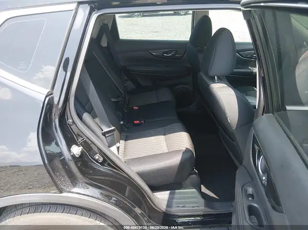 5N1AT2MT1HC848146 2017 NISSAN ROGUE - Image 8