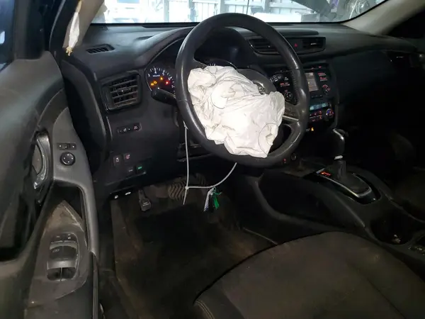 5N1AT2MT1HC856845 2017 NISSAN ROGUE - Image 8