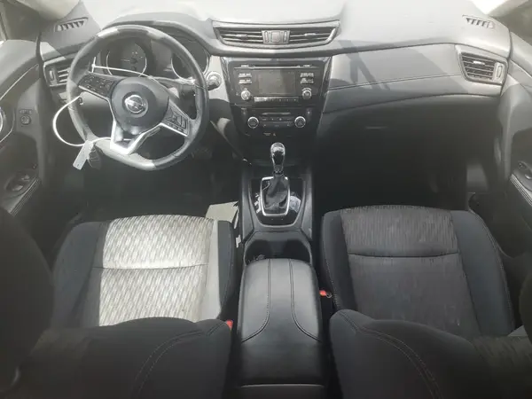 5N1AT2MT1HC857641 2017 NISSAN ROGUE - Image 8