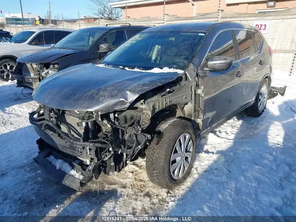 5N1AT2MT1HC864945 2017 NISSAN ROGUE - Image 2