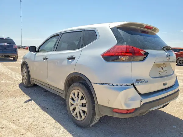 5N1AT2MT1HC867084 2017 NISSAN ROGUE - Image 2