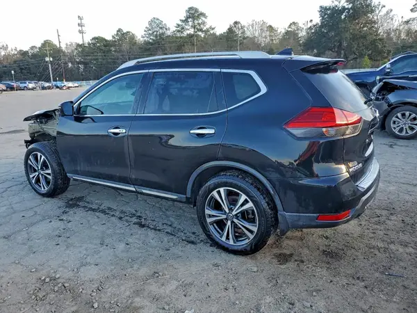 5N1AT2MT1HC868915 2017 NISSAN ROGUE - Image 2