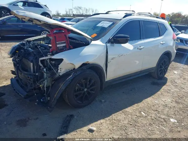 5N1AT2MT1HC873614 2017 NISSAN ROGUE - Image 2