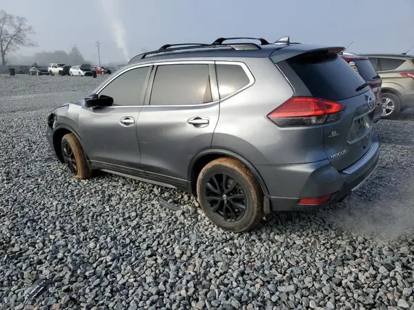 5N1AT2MT1HC874181 2017 NISSAN ROGUE - Image 2
