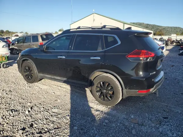 5N1AT2MT1HC876514 2017 NISSAN ROGUE - Image 2