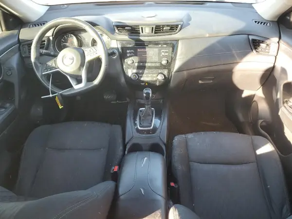 5N1AT2MT1HC876514 2017 NISSAN ROGUE - Image 8