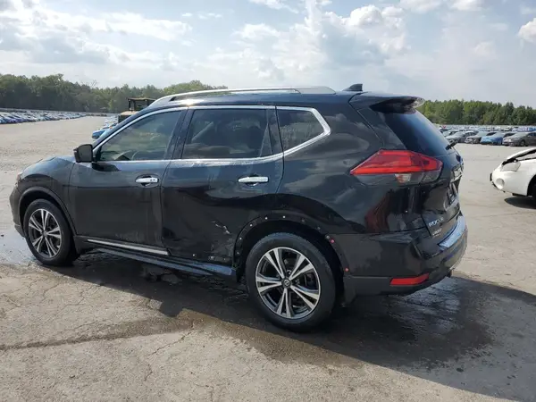 5N1AT2MT1HC877582 2017 NISSAN ROGUE - Image 2