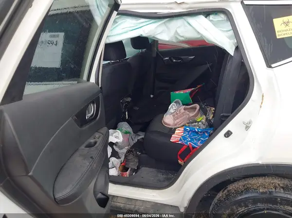 5N1AT2MT1HC882541 2017 NISSAN ROGUE - Image 8