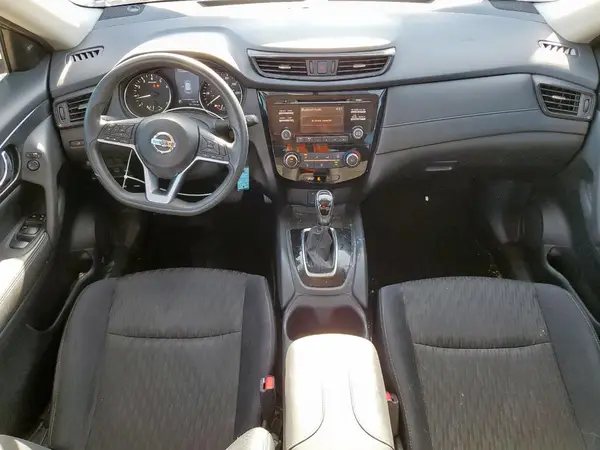 5N1AT2MT1HC885522 2017 NISSAN ROGUE - Image 8