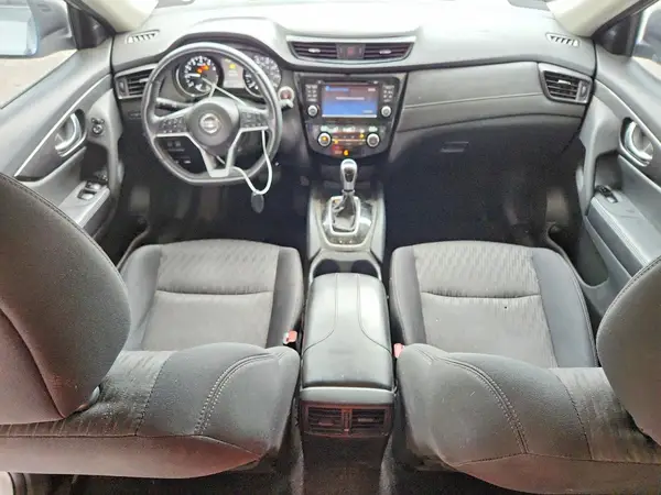 5N1AT2MT1HC886010 2017 NISSAN ROGUE - Image 8