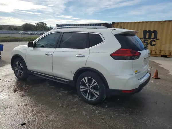 5N1AT2MT1HC886220 2017 NISSAN ROGUE - Image 2