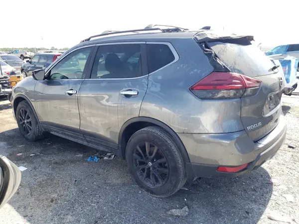 5N1AT2MT1HC887111 2017 NISSAN ROGUE - Image 2