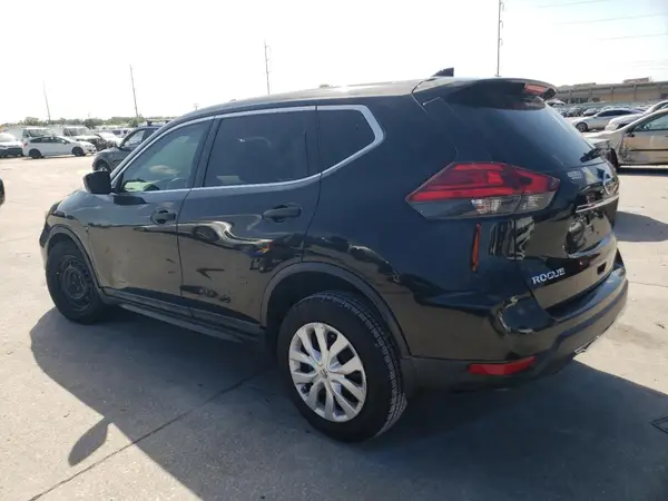 5N1AT2MT1HC890056 2017 NISSAN ROGUE - Image 2