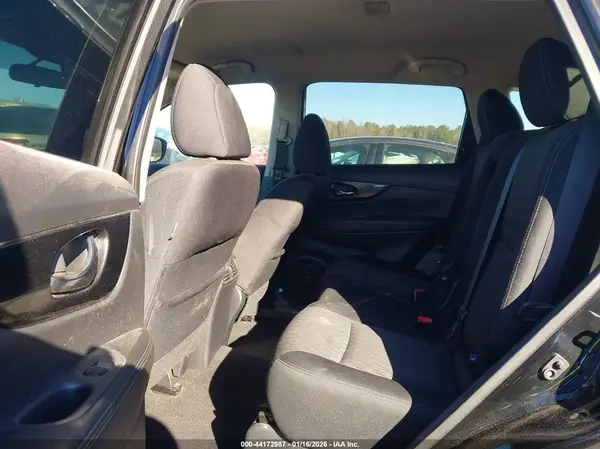 5N1AT2MT1HC896990 2017 NISSAN ROGUE - Image 8