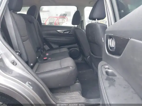 5N1AT2MT1HC897170 2017 NISSAN ROGUE - Image 8