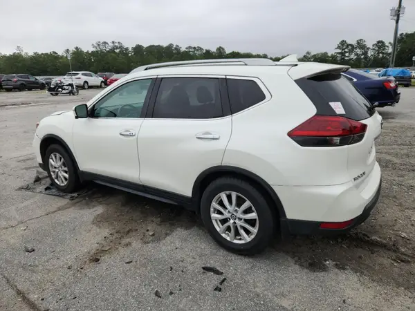 5N1AT2MT1JC705557 2018 NISSAN ROGUE - Image 2