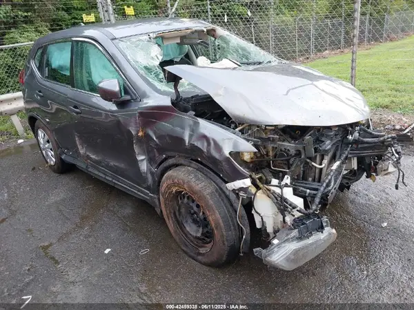 5N1AT2MT1JC710211 2018 NISSAN ROGUE - Image 1
