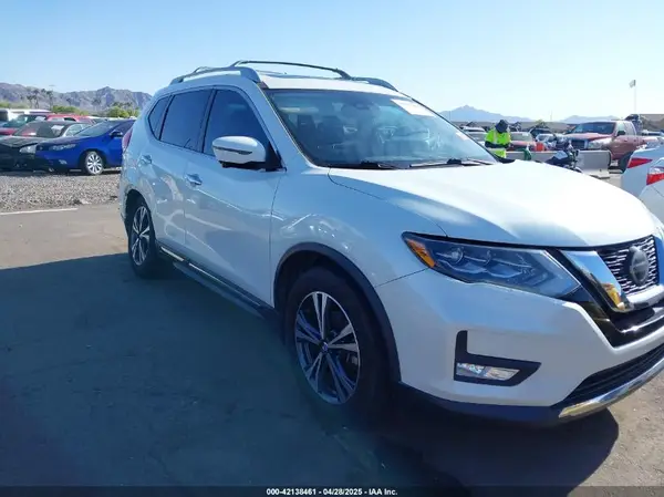 5N1AT2MT1JC710273 2018 NISSAN ROGUE - Image 1
