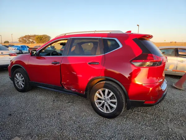 5N1AT2MT1JC711780 2018 NISSAN ROGUE - Image 2