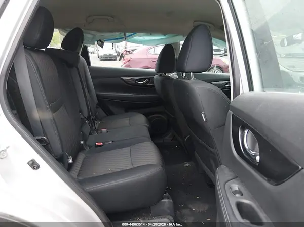 5N1AT2MT1JC712203 2018 NISSAN ROGUE - Image 8