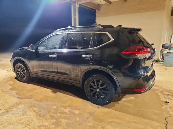 5N1AT2MT1JC722679 2018 NISSAN ROGUE - Image 2