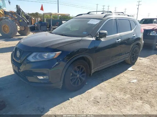 5N1AT2MT1JC726294 2018 NISSAN ROGUE - Image 2