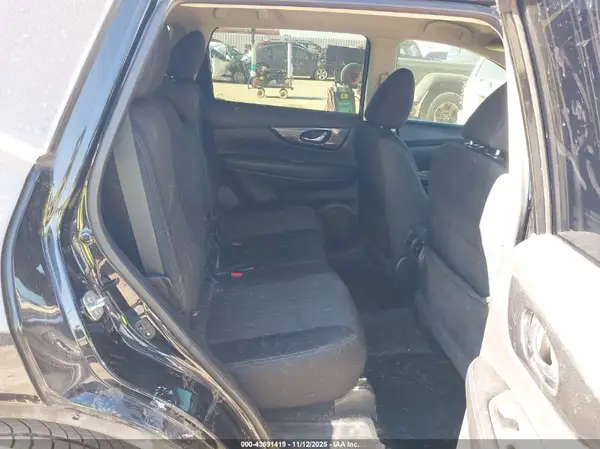 5N1AT2MT1JC726294 2018 NISSAN ROGUE - Image 8