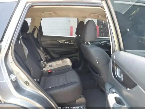 5N1AT2MT1JC730295 2018 NISSAN ROGUE - Image 8