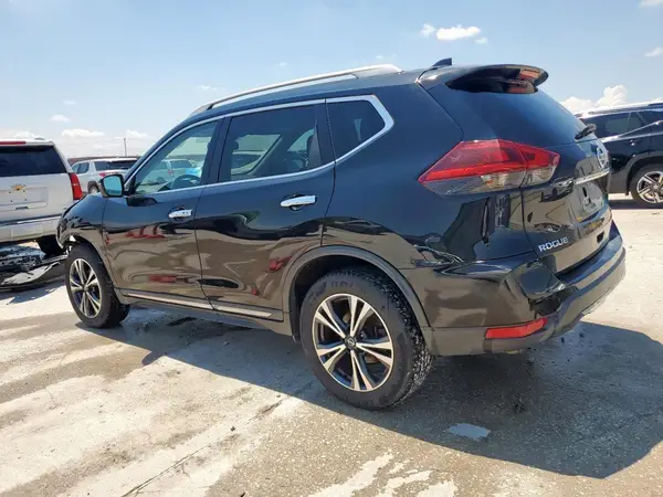 5N1AT2MT1JC736890 2018 NISSAN ROGUE - Image 2