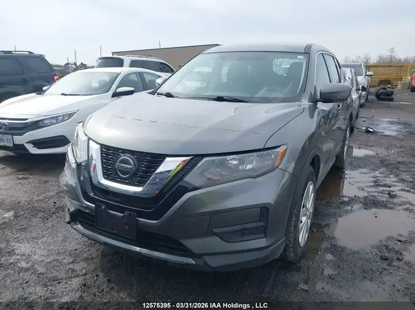 5N1AT2MT1JC748893 2018 NISSAN ROGUE - Image 2