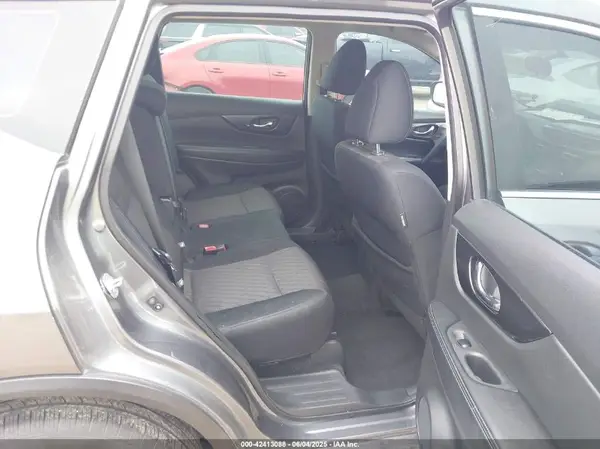 5N1AT2MT1JC749316 2018 NISSAN ROGUE - Image 8