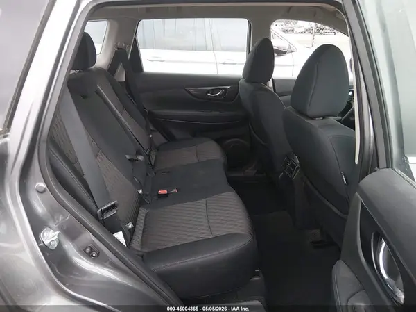 5N1AT2MT1JC753527 2018 NISSAN ROGUE - Image 8