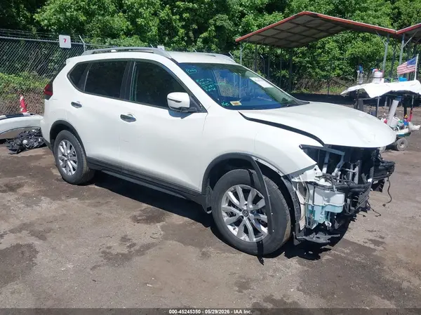 5N1AT2MT1JC755018 2018 NISSAN ROGUE