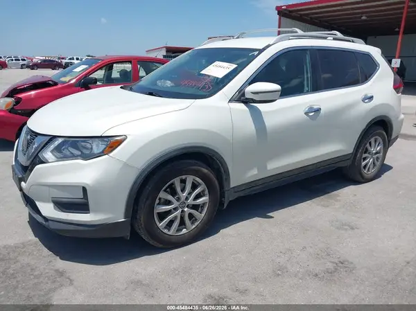 5N1AT2MT1JC762440 2018 NISSAN ROGUE - Image 2