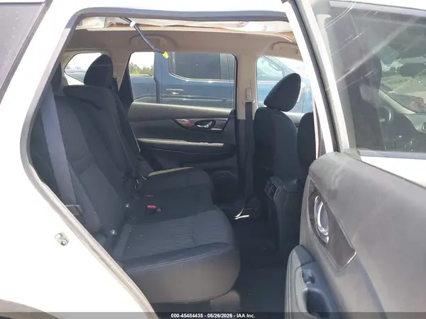 5N1AT2MT1JC762440 2018 NISSAN ROGUE - Image 8