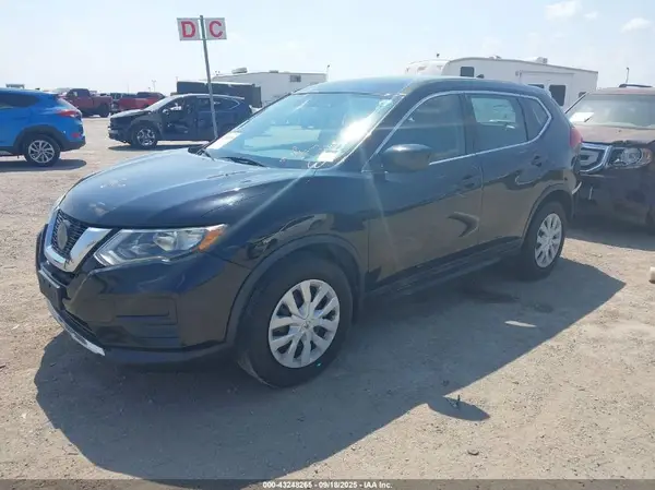5N1AT2MT1JC765466 2018 NISSAN ROGUE - Image 2
