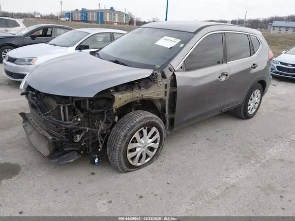 5N1AT2MT1JC765550 2018 NISSAN ROGUE - Image 2