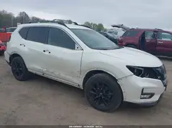 5N1AT2MT1JC767914 2018 NISSAN ROGUE