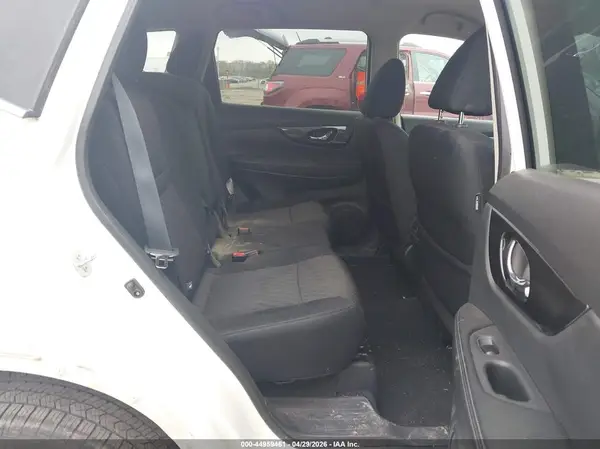 5N1AT2MT1JC767914 2018 NISSAN ROGUE - Image 8
