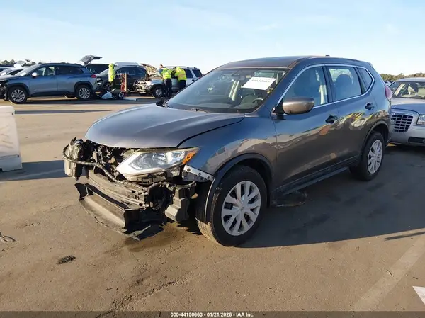 5N1AT2MT1JC770618 2018 NISSAN ROGUE - Image 2