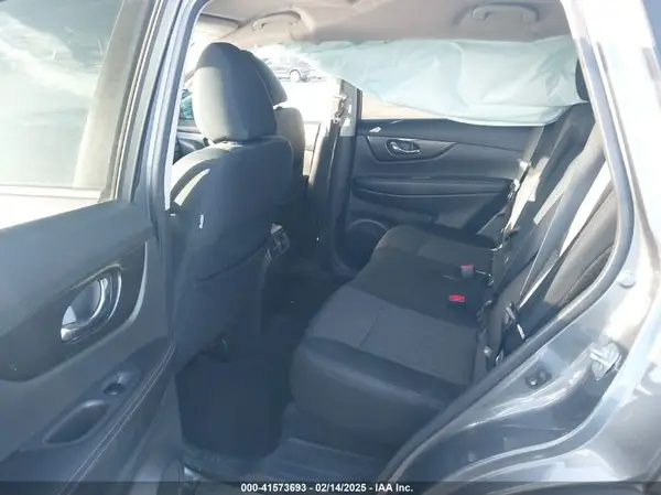 5N1AT2MT1JC772403 2018 NISSAN ROGUE - Image 8