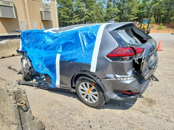 5N1AT2MT1JC773776 2018 NISSAN ROGUE - Image 2