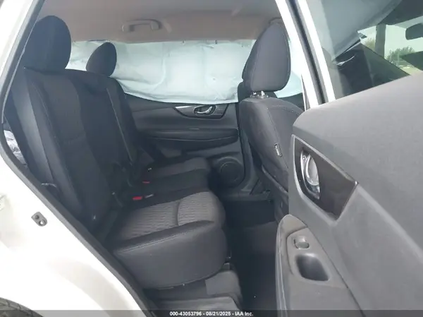 5N1AT2MT1JC778749 2018 NISSAN ROGUE - Image 8