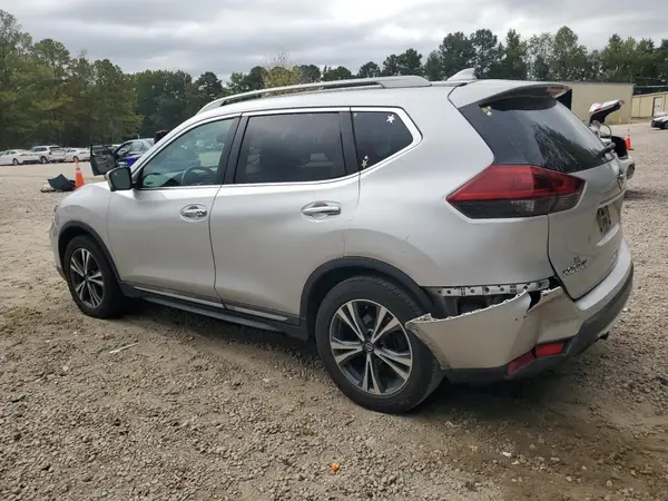 5N1AT2MT1JC781439 2018 NISSAN ROGUE - Image 2