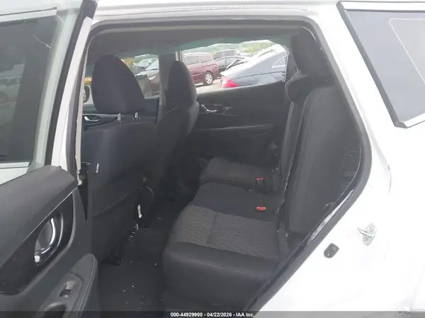 5N1AT2MT1JC791887 2018 NISSAN ROGUE - Image 8