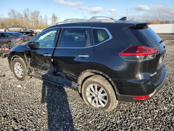 5N1AT2MT1JC798189 2018 NISSAN ROGUE - Image 2